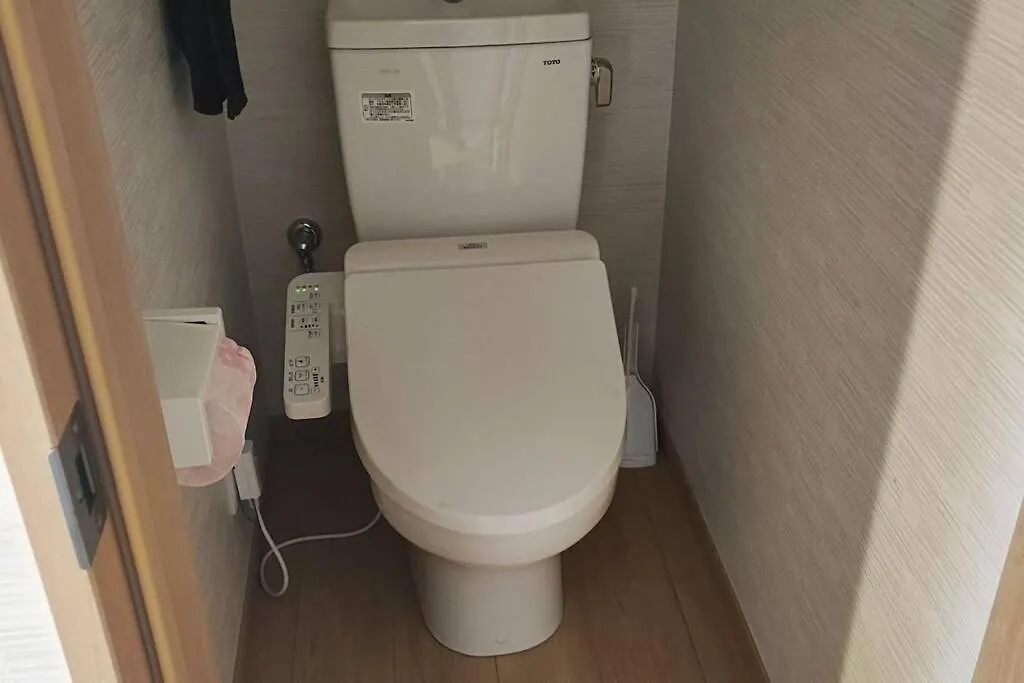 全新上线花跡民宿4号館102，关西机场直达萩之茶屋出站1分钟！难波、心斋桥4分钟车程！ Osaka 0*,